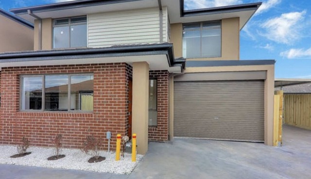 Entire two bedroom Beautiful Townhouse