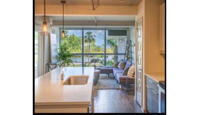 *Entire unit| luxury 1bd/1bth apt *free wifi*