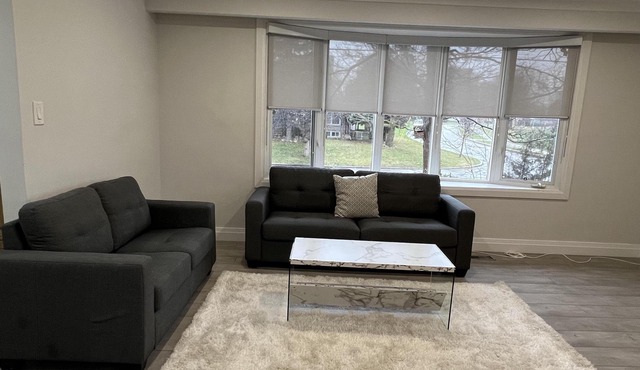 Entire Upper Suite. Newtonbrook Updated Suite.