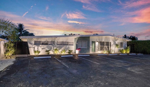 Entire Villa (3 Units) on the Barrier Island