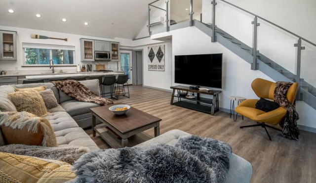 Entire Villa in Sierra Mountains