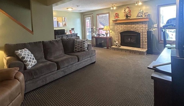 Entire walk-out Basement! Warm & Cozy like Home