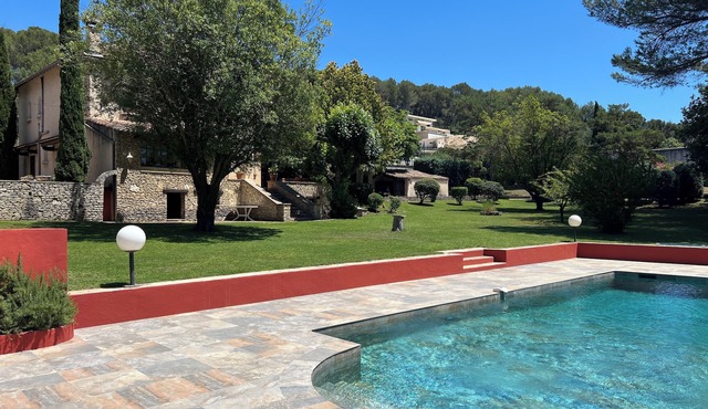 Entre Aix-provence et Plages Méditerranéennes, Maison Provençale Piscine Privée
