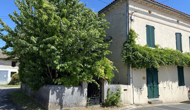 Entre Braud Saint-louis et Blaye, une Maison Comme une Parenthèse