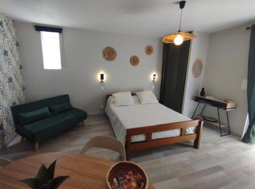 Entre canal et garrigue