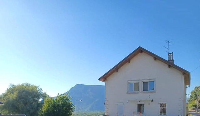 Entre lac & Montagne Maison Familiale Lumineuse Équipée Pour Famille et Animaux