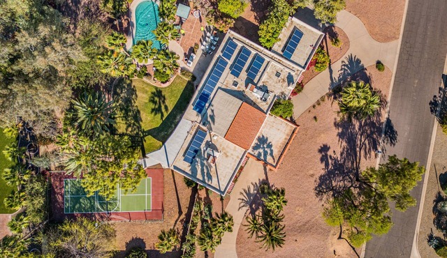 Entrepreneur's Enclave Private Pickleball + Heated Pool + Hot Tub!