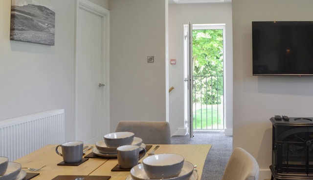 Enviable location within the golf course.