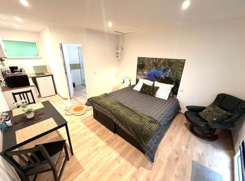 Envol du Phénix - Studio neuf - Rivage indépendant en rez de jardin