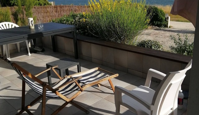 Eole 1, family home with sea view