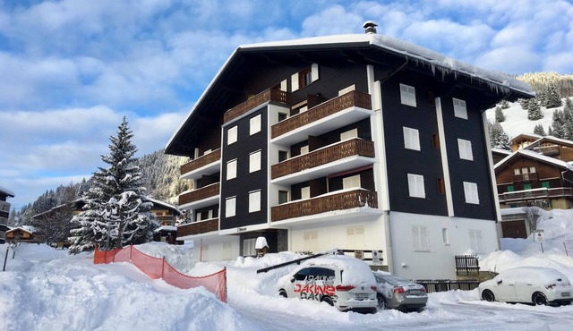 Eperon 8 - Two Bedroom Apartment, Sleeps 5