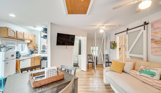 Epic Brunswick Apartment with Deck!