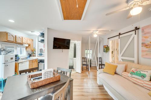 Epic Brunswick Apartment with Deck!