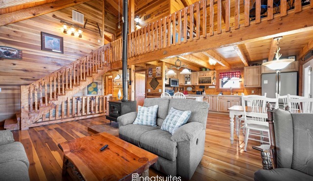 Epic Log Home - Near Ark