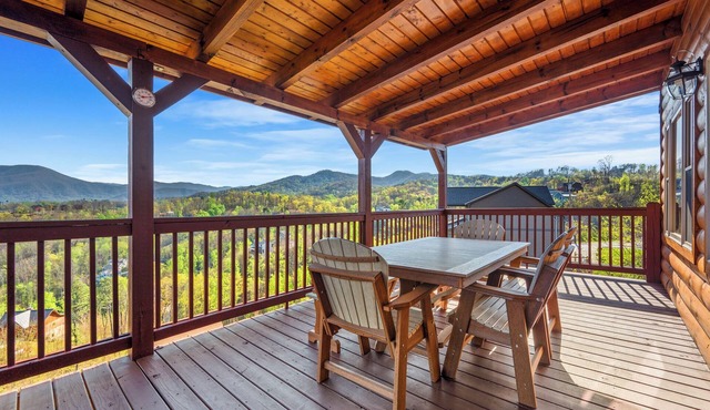 EPIC Mtn Views Hot Tub Pool Table 2 King, 2 Queen Suites Shelet De Dawn