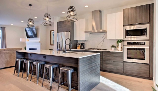 Epic New Home, Prime Location & 5BD