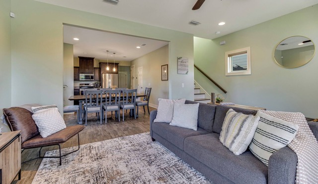 Epic Spring Break in Pensacola Nightlife!