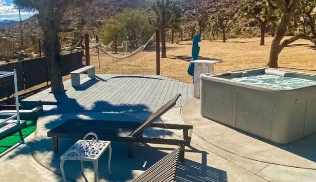 Epic Views, Huge House, Acres of J-Trees to explore + Hot Tub, Pool, AC & Golf!