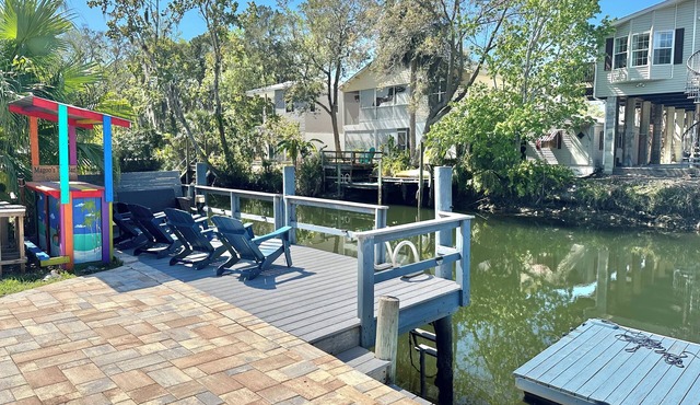 EPIC Weeki Wachee paddle house included paddleboards and kayaks!