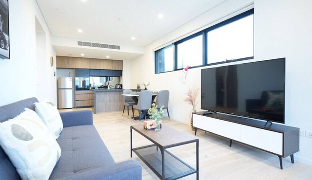 Epping 1 bedroom apartment with swimming pool in Epping