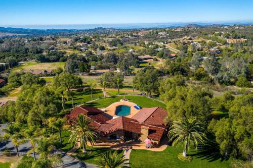 Equestrian Estate w/Horse Stables & Pool!