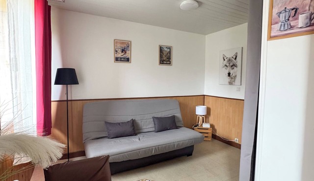 Equipped studio at the foot of the Quillane ski slopes