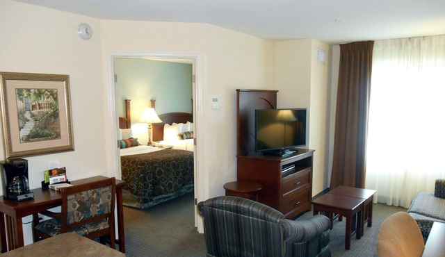 Equipped Suite Near the Savannah Airport | Seasonal Pool Access