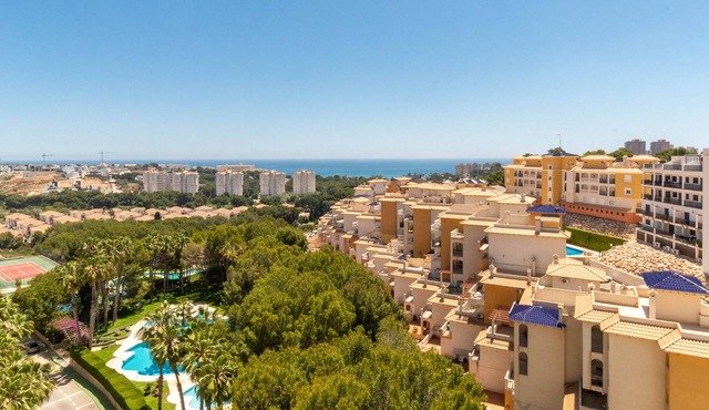 [ER-202] New 8th Floor Apartment With Fantastic Sea Views