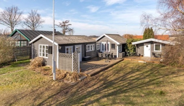 "Era" - 200m from the sea by Interhome