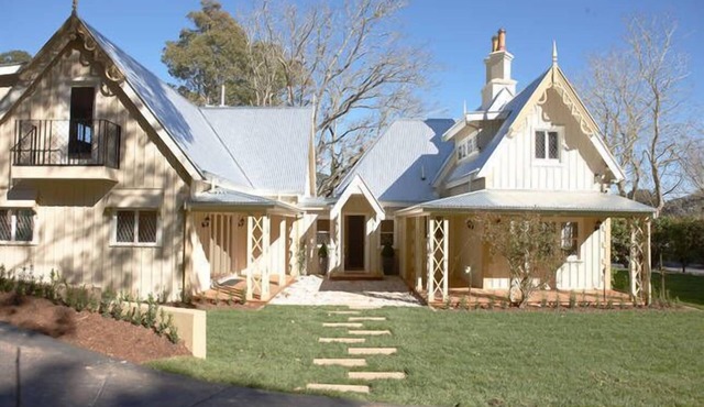 Eridge Lodge Burradoo- Heritage Cottage central located