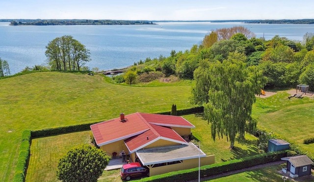 "Erin" - 200m from the sea by Interhome