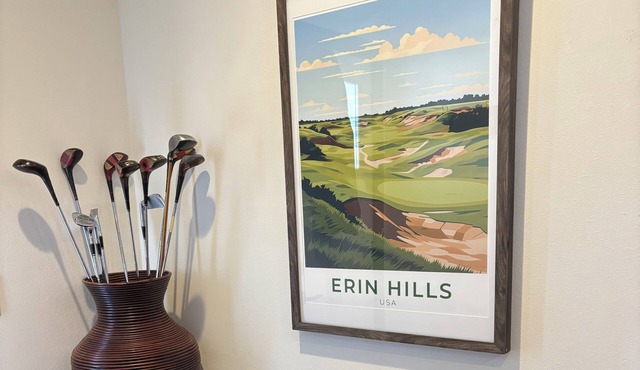 Erin Hills Area Perfect Getaway - NEW Fall Color and Winter Pricing!