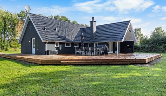"Erle" - 830m from the sea by Interhome