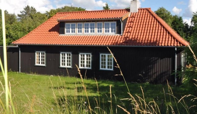 "Ernstine" - 25m from the sea by Interhome