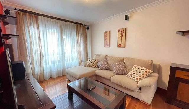 Erribera Etxea - Amplio Piso con Parking