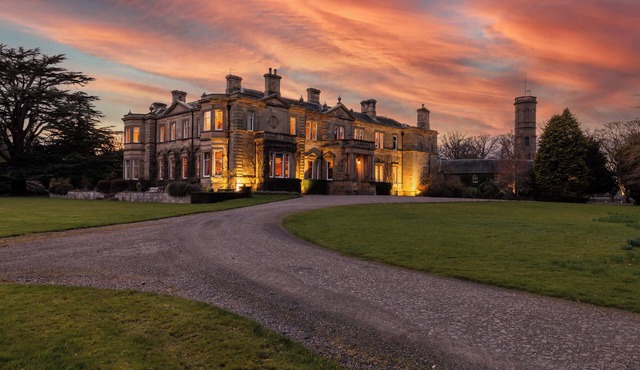 Errol Park - Grand Stately Home & Views, Sleeps 20!