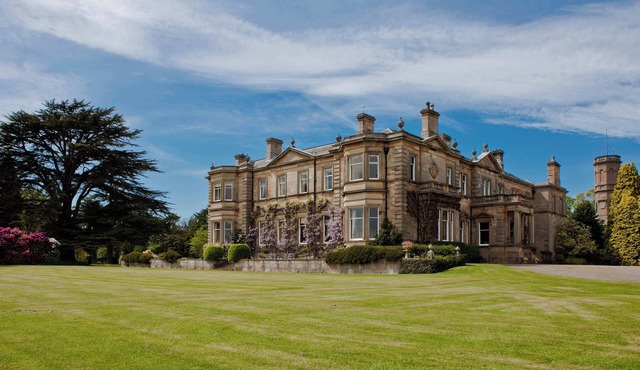 Errol Park - Stately Home & Views, Sleeps 40!