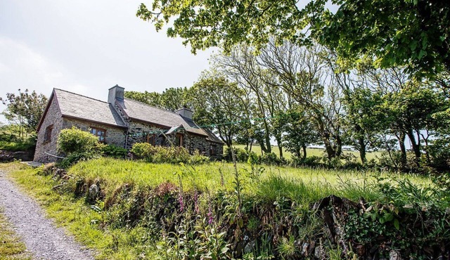 Erw Rhys - sleeps 6 guests in 3 bedrooms