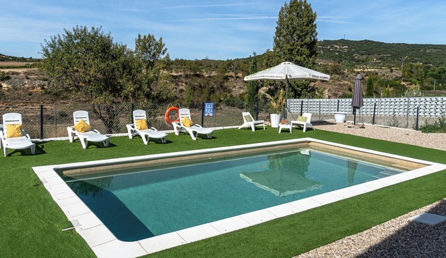 Casa Rural La Yesería, the ideal getaway for families/friends.pool/BBC/Relax