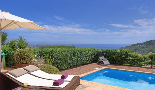 ES RACO-villa with sea views-Sa Riera-Costa Brava
