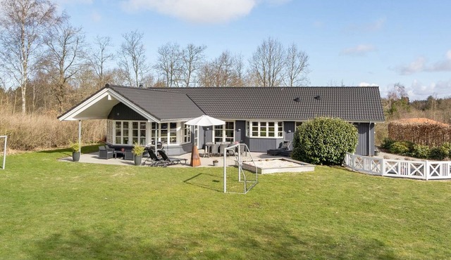 "Esben" - 11km from the sea by Interhome