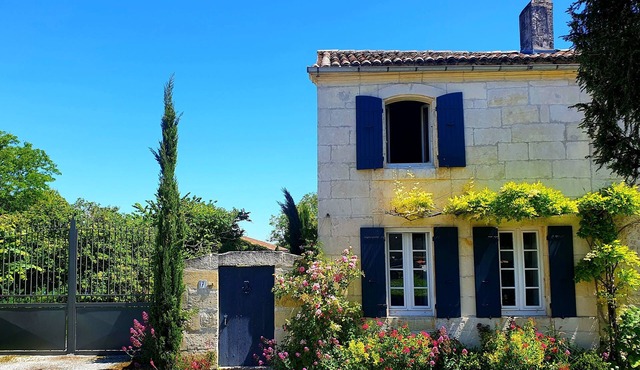 Escale Cosy et Bucolique à Proximité de Saintes