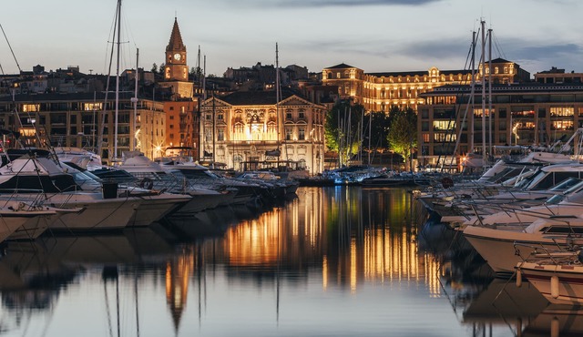 Escale Oceania Marseille Vieux Port