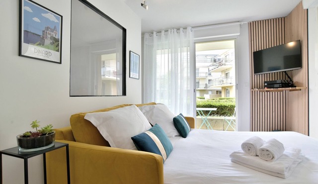 Escapade à Dinan - Appartement avec jardin et parking privé