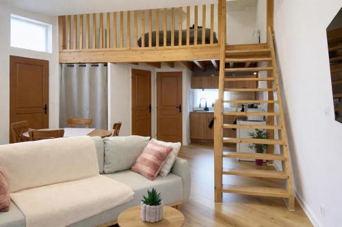Escapade Cosy à Auxonne - Coin Nuit en Mezzanine