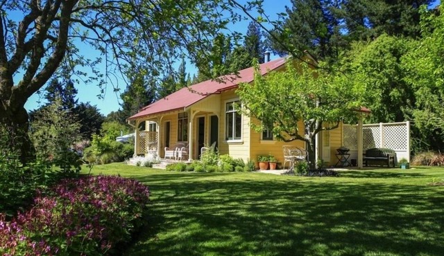 Escape - A Tranquil Retreat For Two