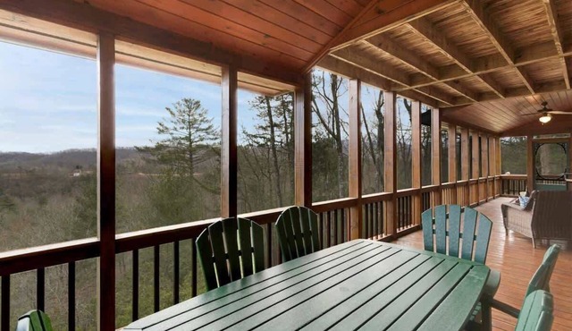 Escape and Relax w/Mtn, Views, Hot Tub, Fire Pit