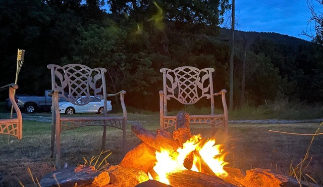 Escape from the City. House near Harpers Ferry