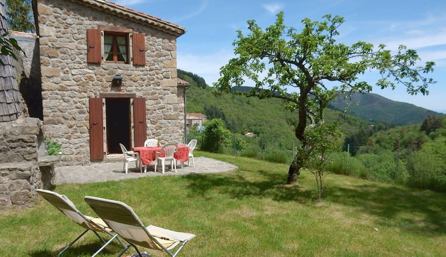 Escape in Saint-Julien-du-Gua