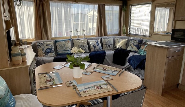 Escape rio1 Caravan Seasalter Beach Outdoor Pool